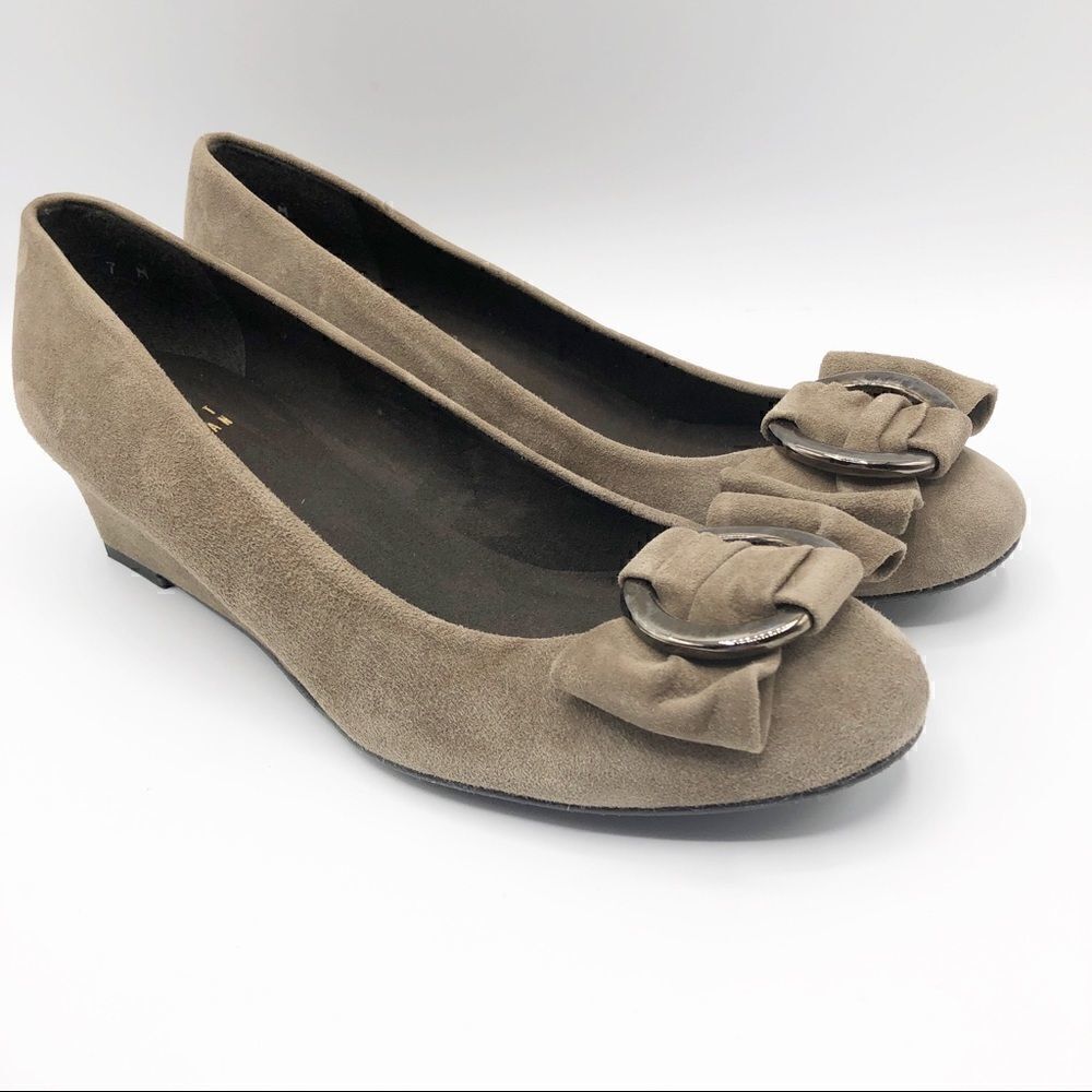 Stuart Weitzman suede bow kitten heels - Women’s 7